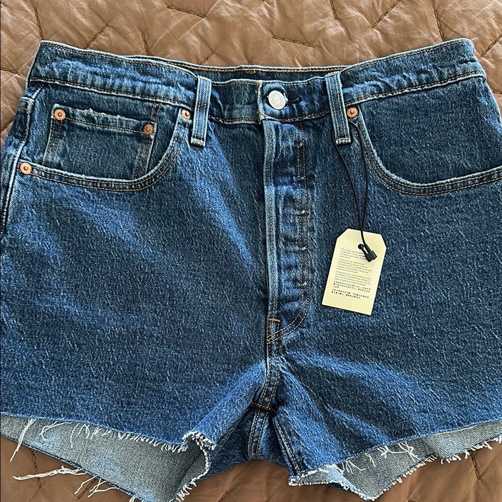 NWT Levi’s shorts